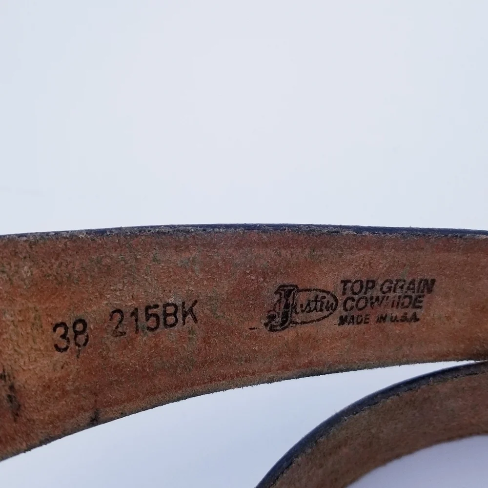 Justin Cowhide Belt with Siskiyou Pewter Vintage 1984 Fur Trapper Belt Buckle